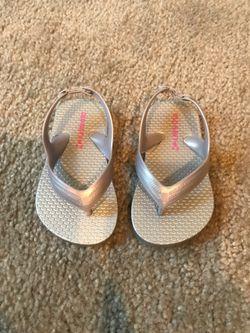 New Flip Flops Toddler Size 5