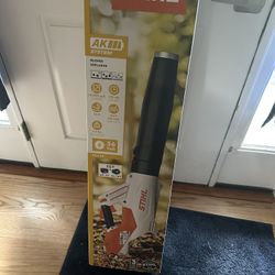 Stihl Leaf Blower W Battery