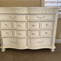 DISNEY PRINCESS DRESSER, MIRROR, AND NIGHTSTAND