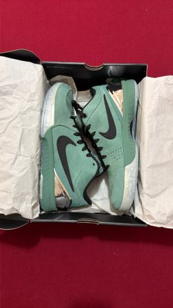 Brand New Nike Kobe 4 Girl Dad Sz 10.5