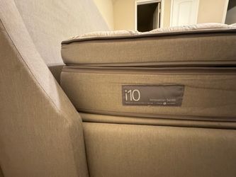 Sleep Number i10 Innovation Series Split King Bed w/ Upholstered Frame