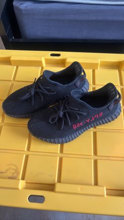 Yeezy Boost 350 V2