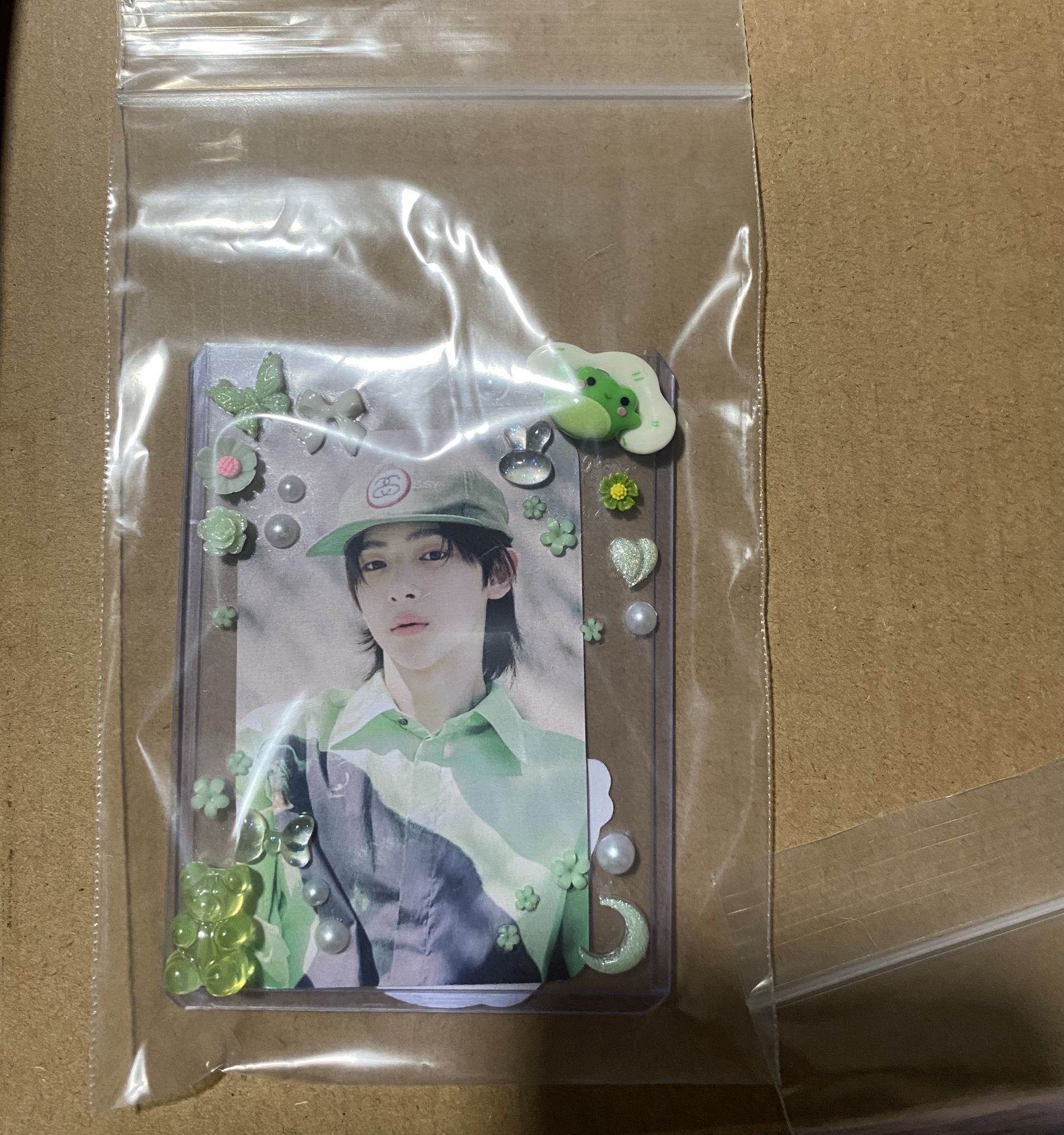 Hand Mad Juhoon Cortis Toploader And Photocard Included
