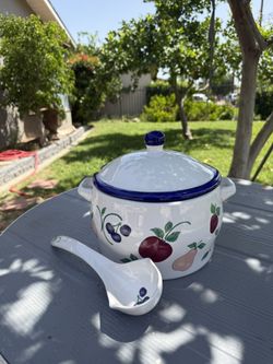 Orchard Medley Exclusive Pot With Spoon