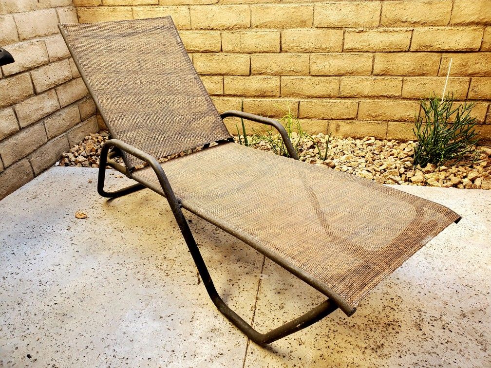Single Lounge Chair