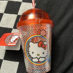 Hello Kitty Cup W/straw