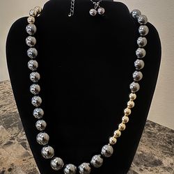 Paparazzi Jewelry- Power To The People" Gold And Black Beads
