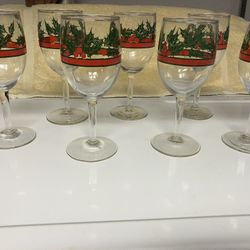 7-vintage Libbey Holly Berry Christmas Glasses