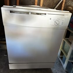 GE Dishwasher 