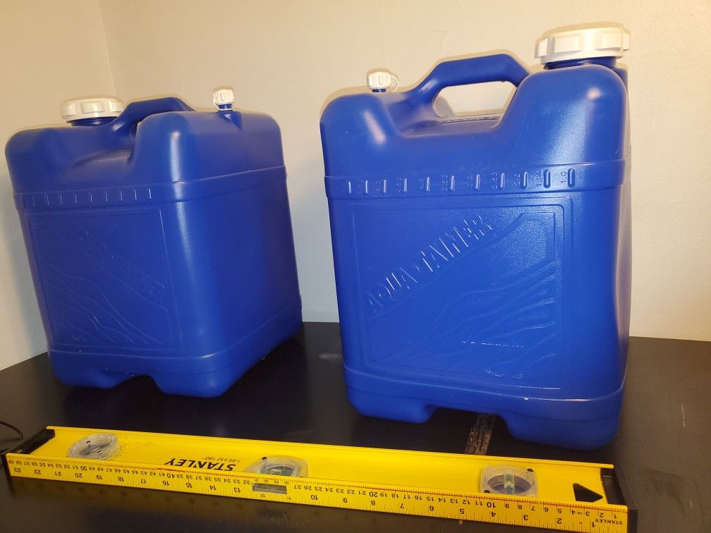 2 Reliance Aqua-Tainer Water Container 7 Gallon
Net weight 4 lbs 9.4oz