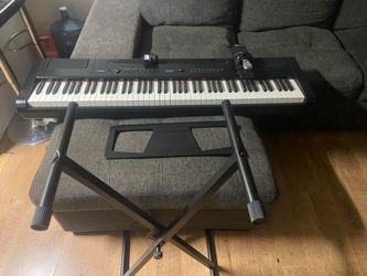 Semi new artesia piano keyboard great deal