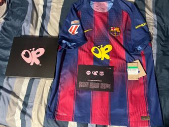 Olivia Rodrigo x FC Barcelona el Classico jersey (size XL)