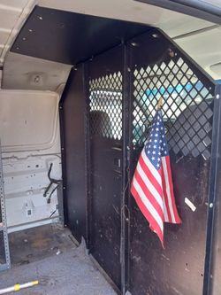 Van Bulk Head Divider