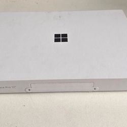 Microsoft surface pro copilot + Pc 12” touch screen snapdragon x plus 16gb 256gb latest model 11th edition 