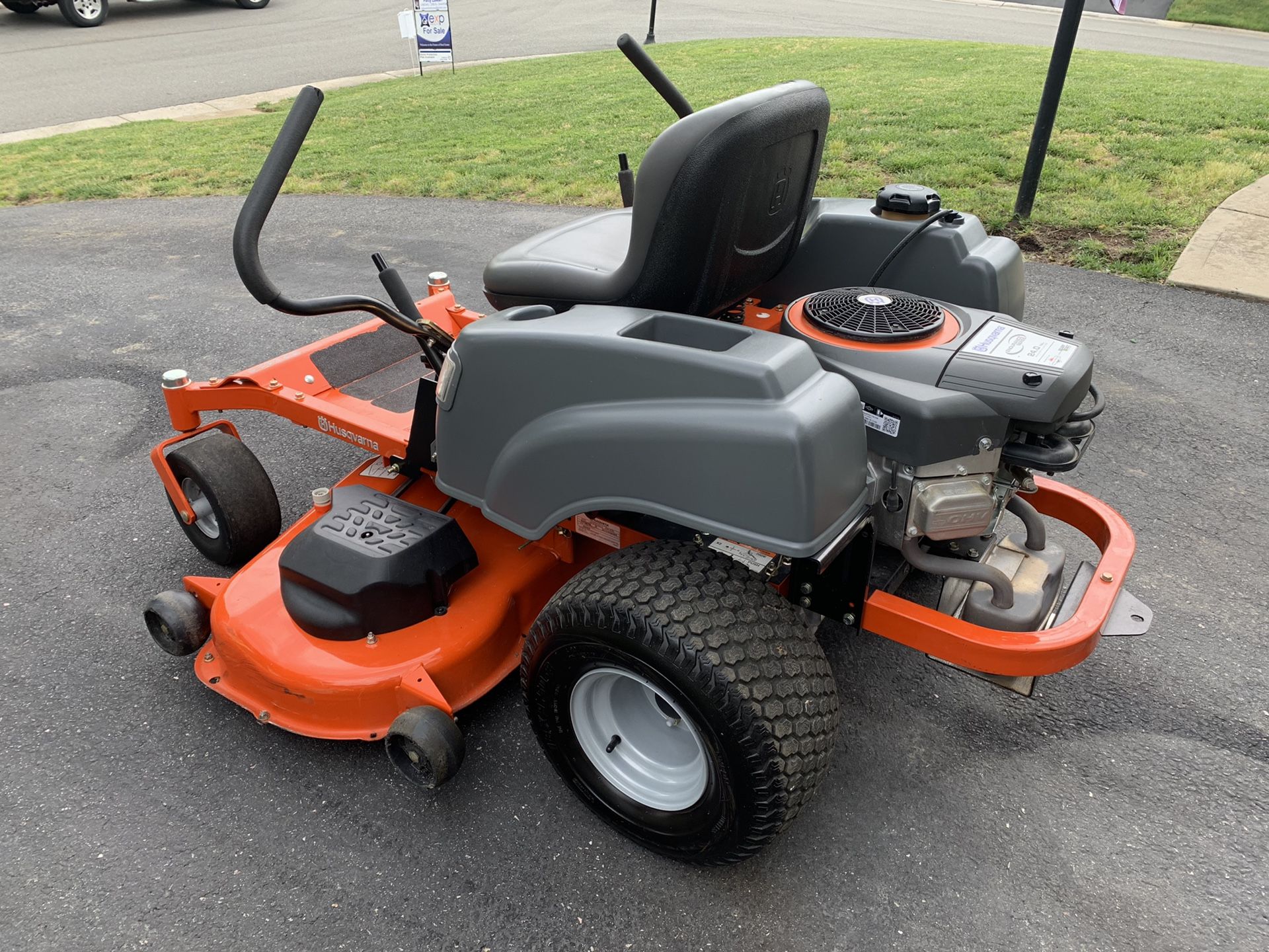 Husqvarna RZ5424 54” Zero Turn Mower for Sale in Chester, VA OfferUp