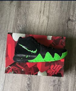 Kyrie 4 Halloween - NEW Size M9.5