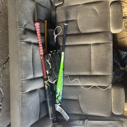 Third roll seat  gray  Chevy suburban 04