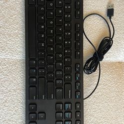 Dell KB216T Keyboard for Sale – Almost New, Works Perfectly Pickup in 98101 (Downtown Seattle)