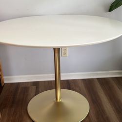 Tulip Dining Table (4 People) 