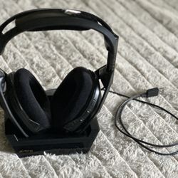 Astro A50 wireless headset (Xbox/PC) w/ base station