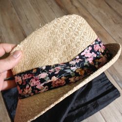 Various Women's Hats