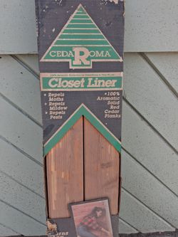 Ceda-Roma closet liner packaging featuring a green and black design with a prominent dating from around the 1960s.