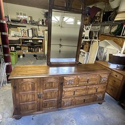Antique Dresser With Mirror 6 Huge Draw 