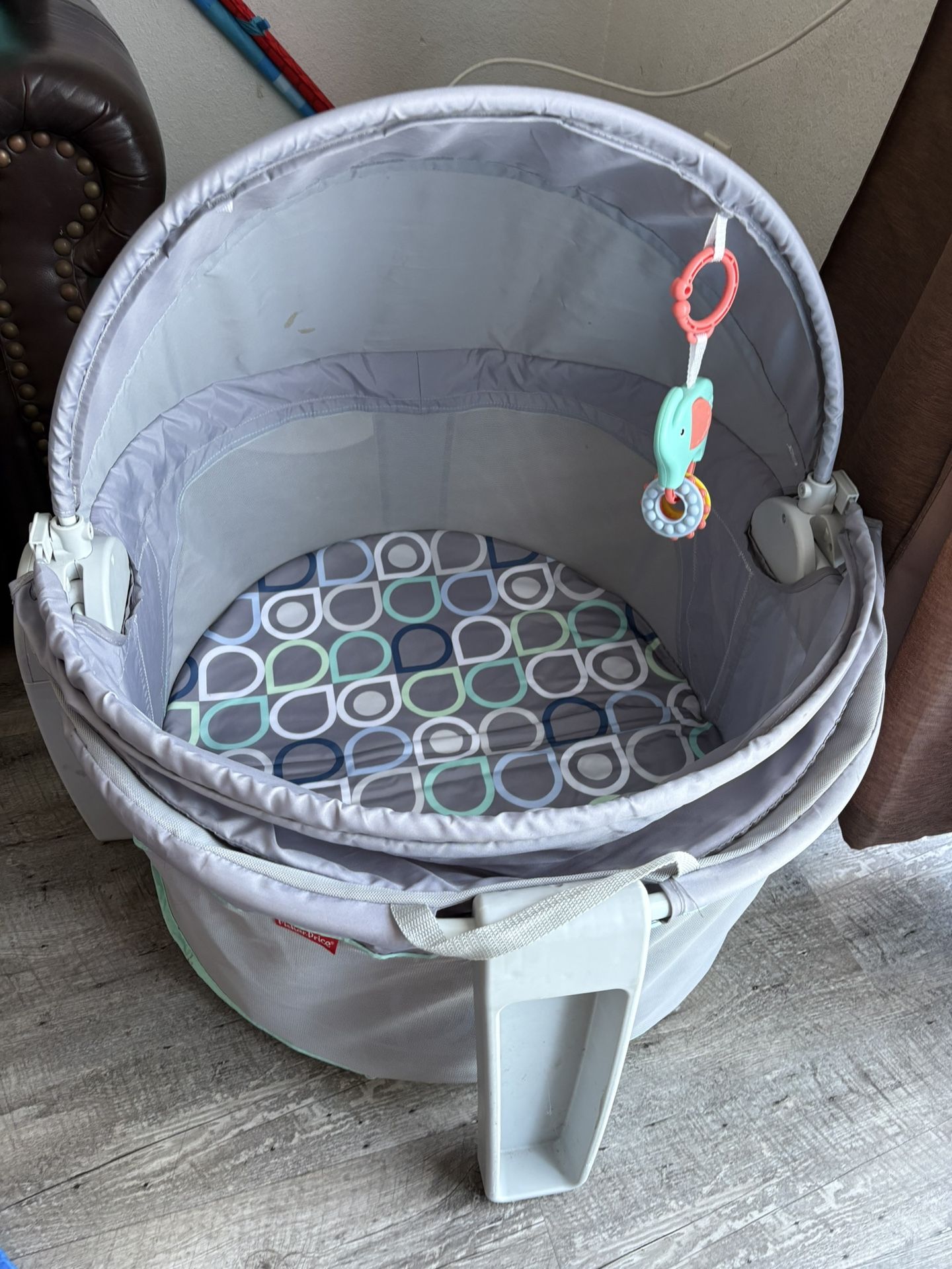 Fisher-Price On-the-Go Infant Dome Portable Bassinet
