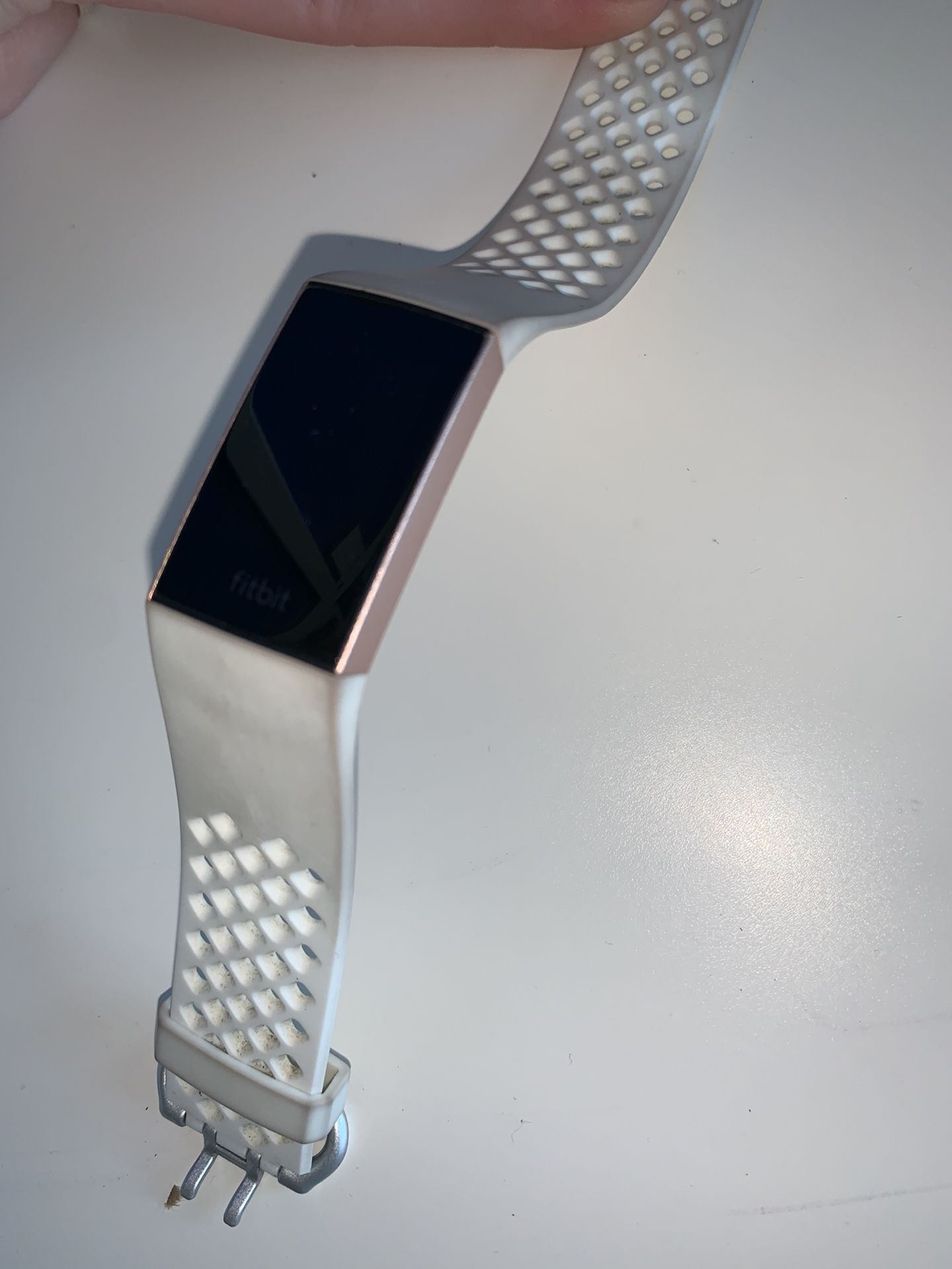Rosegold FitBit charge 3