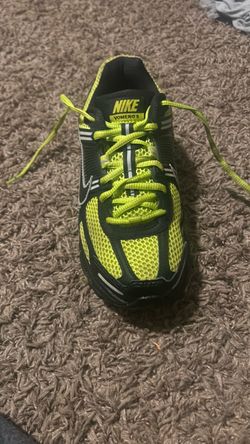 Nike Vomero 5 Running Sneaker