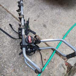 Yakima Hangout 3 Bike Rack