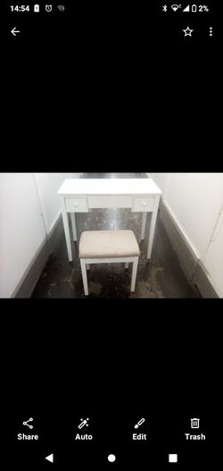 Exquisite Vanity Desk with Stool