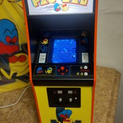 1:6 Scale Pac-Man Playable Arcade Cabinet