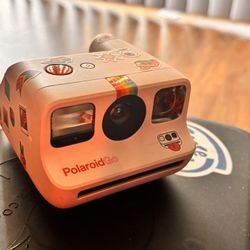 Polaroid Camera 