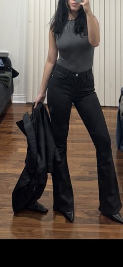 FRAME Le High Flare Jean in Coated Noir