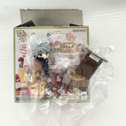 Naruto Kakashi Mini Sitting Figure 