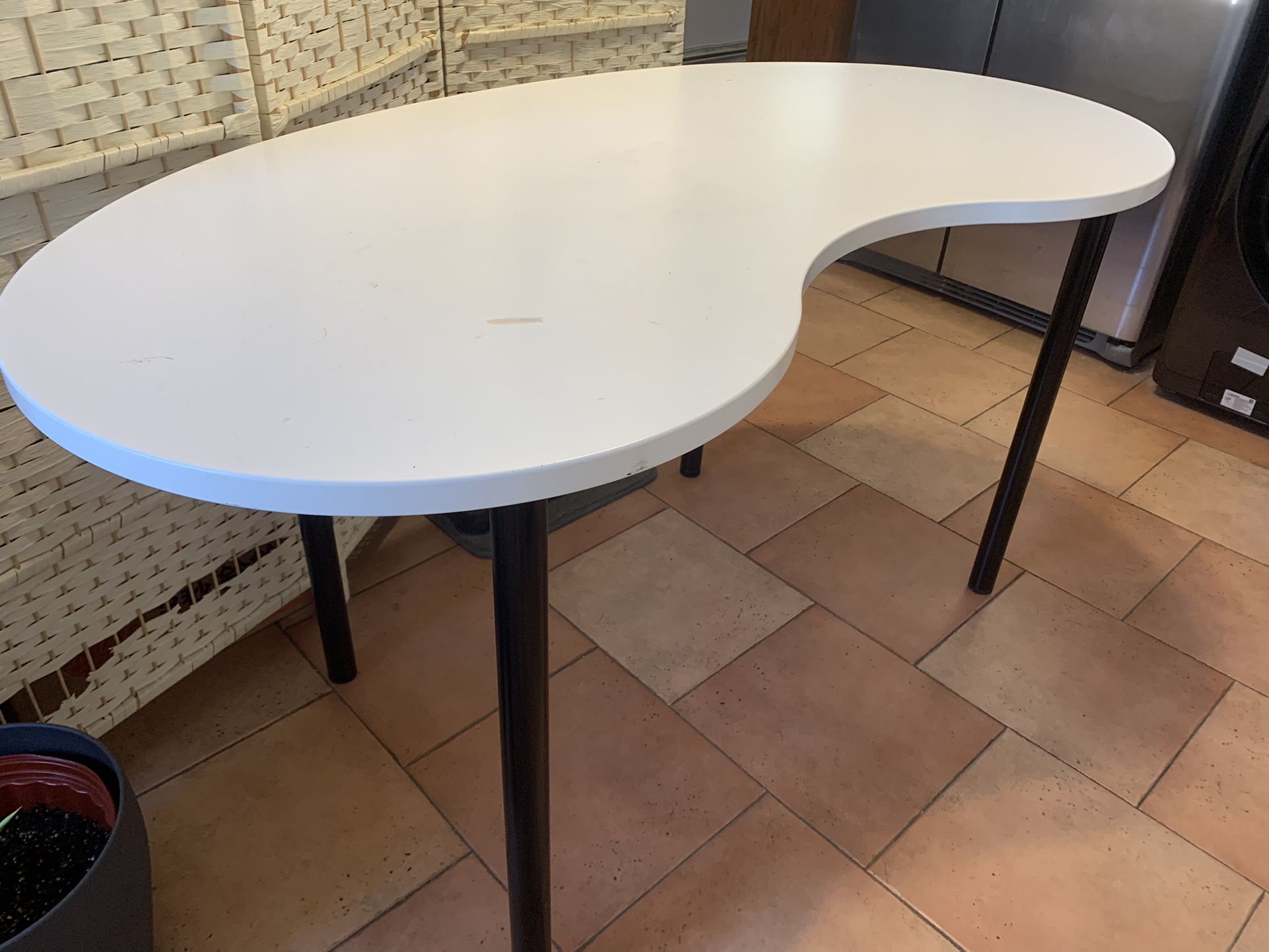 Ikea Desk/table