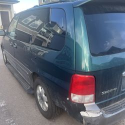 2002 KIA Sedona