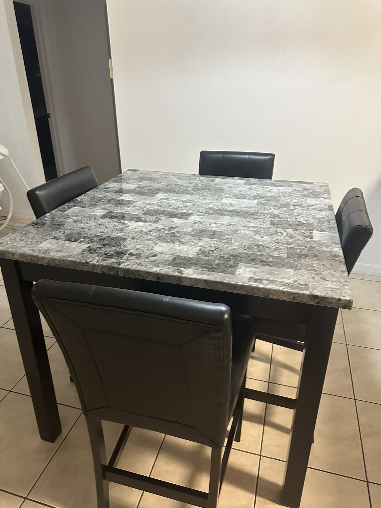 Dining Table Set