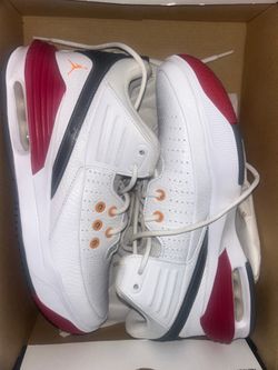 Jordan Max Aura 5’s