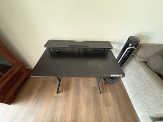 Black Gaming Desk