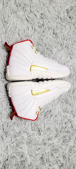 Size 7 Women s 8.5 Men s Jordan 12 Retro FIBA 130690 107. for Sale in Tucson AZ OfferUp