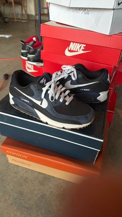 Nike AirMax 8.5 $110
