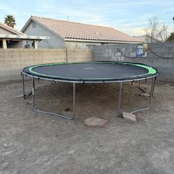 14 Foot Trampoline 