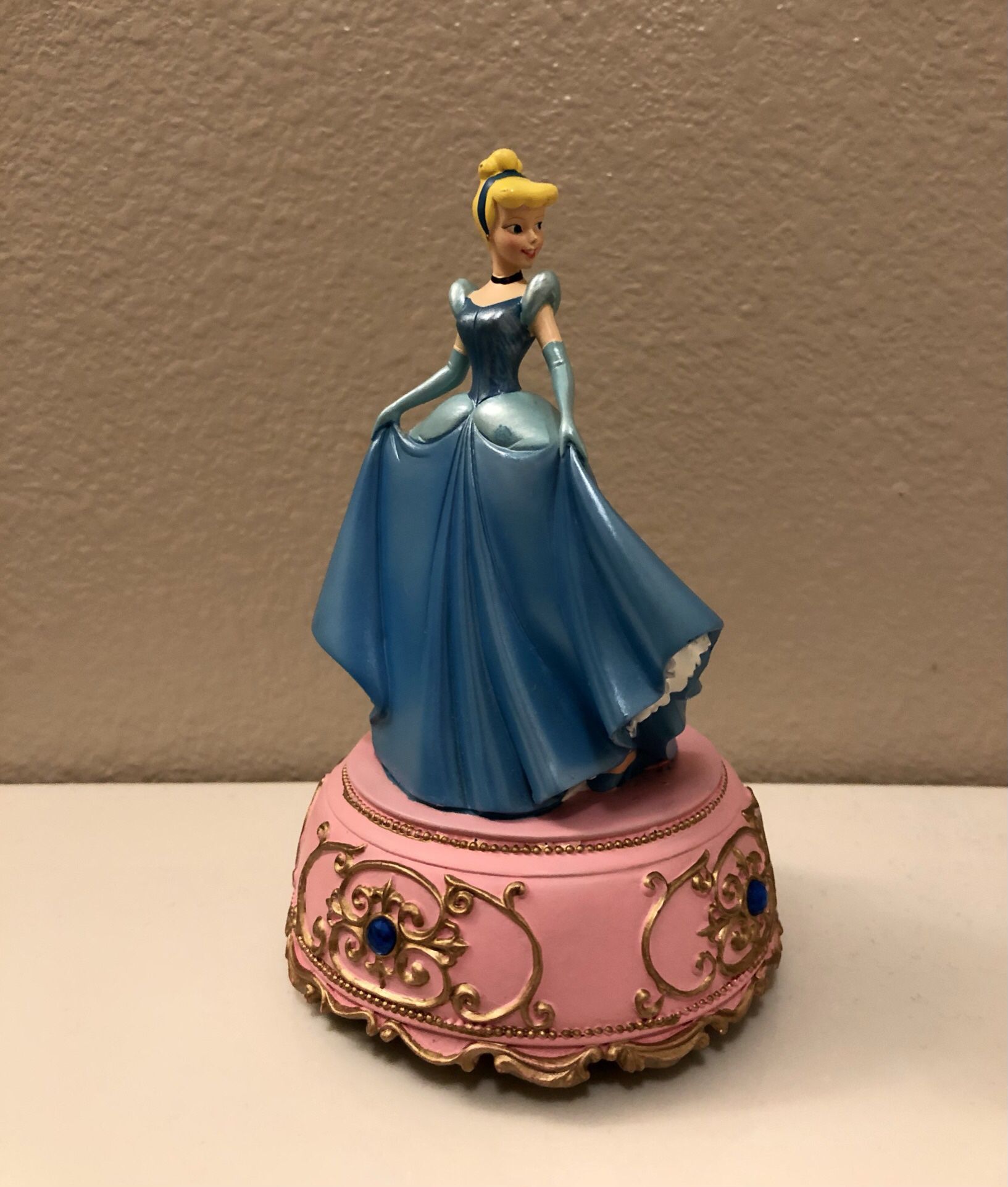 Disney Cinderella Musical Spinning Figurine 