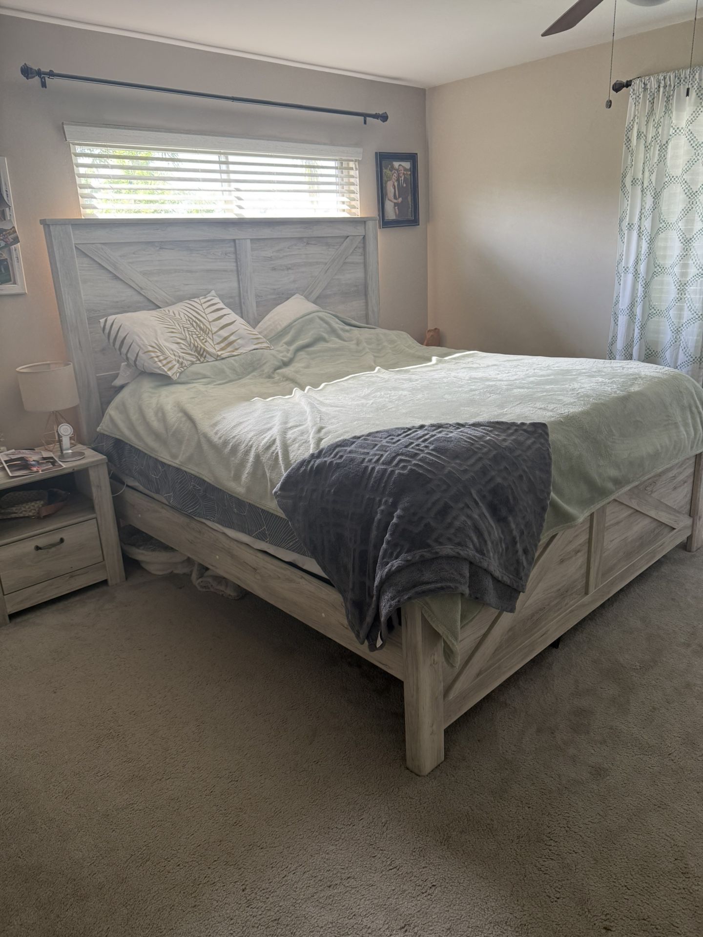 Bedroom set