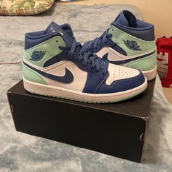 Mystic Navy/Mint Foam-white Jordan 1 Mid 