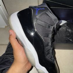 Jordan 11 Space Jam 