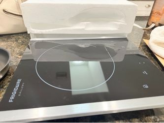 Frigidaire portable induction burner w/pan