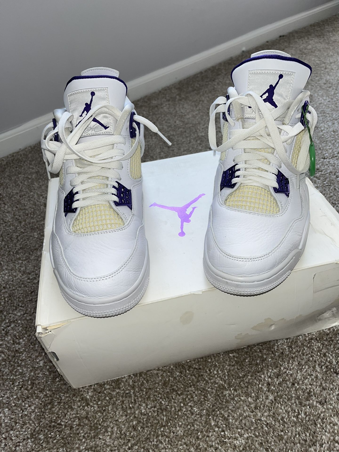 Nike Air Jordan 4 Retro "Metallic Purple" sneakers MEN’S size 10.5